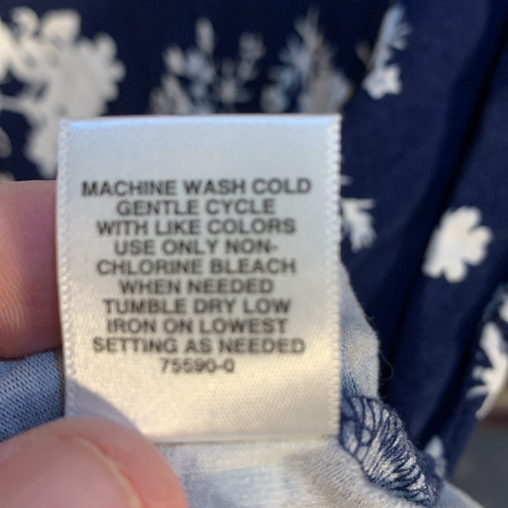 Liz Claiborne Dress Womens Navy Blue White Floral Sleeveless Wrap Petite Small - Picture 9 of 9